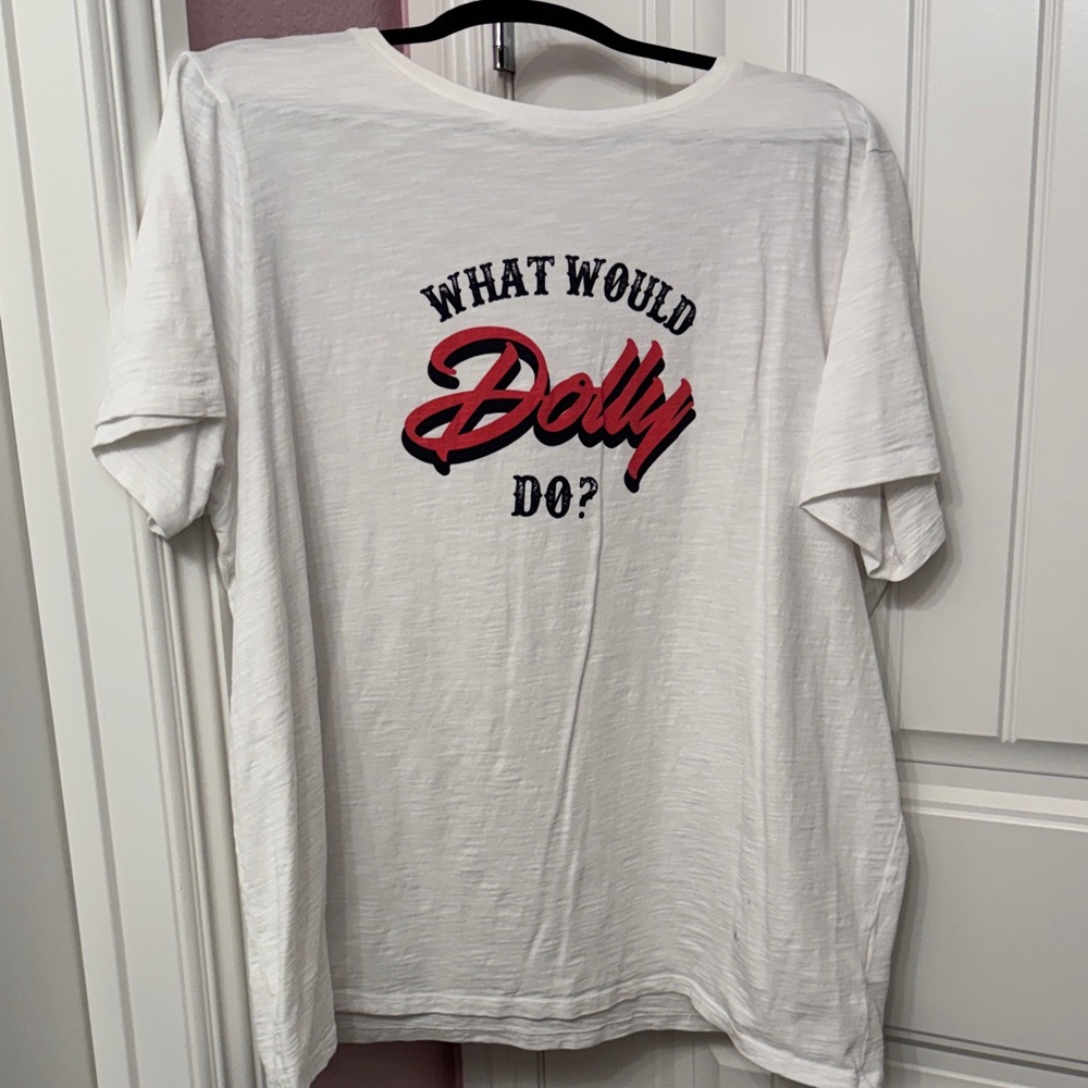 Draper James White 'What Would Dolly Do?' Tee